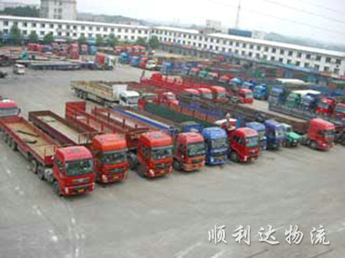 十二月，岳陽(yáng)順利達(dá)用微笑迎接一年中的最后一個(gè)月